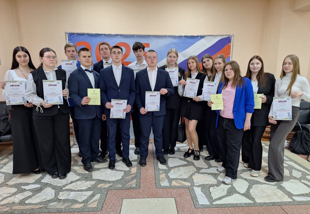 ГОРДИМСЯ НАШИМИ ПОБЕДИТЕЛЯМИ И ПРИЗЁРАМИ!.